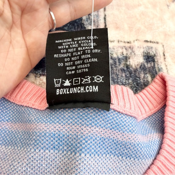 Kirby Intarsia Holiday Sweater Nintendo Unisex Boxlunch Exlusive Size M - Picture 5 of 6